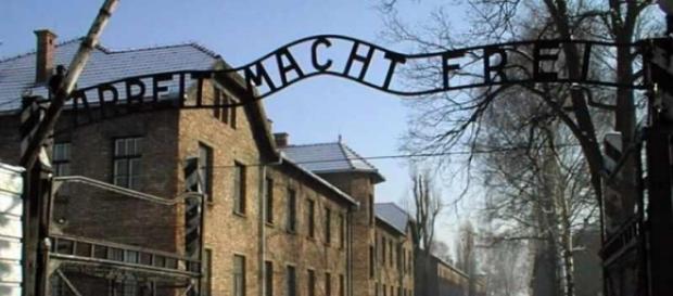 Il lavoro rende liberi, recita l'eufemismo tedesco Il lavoro rende liberi, recita l'eufemismo tedesco