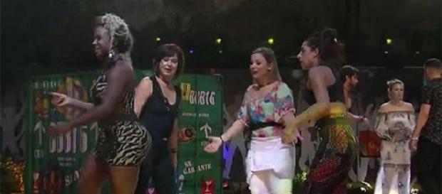 O bumbum de Adélia foi assunto na 1ª noite de BBB O bumbum de Adélia foi assunto na 1ª noite de BBB