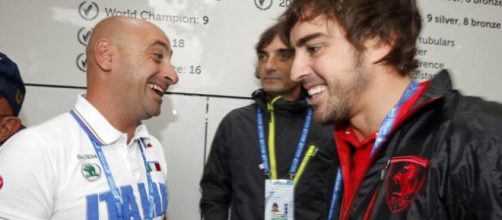 Bettini chiacchiera con Alonso (Bettini Photo)