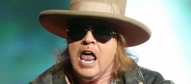 Axl Rose en una actuación reciente. Axl Rose en una actuación reciente.