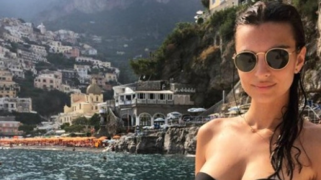 emily Ratajkowski , la pi&ugrave; amata dagli italiani