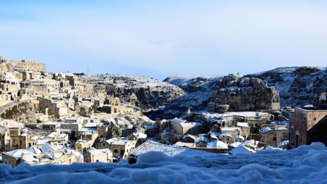 Matera, belvedere i sassi ricoperti dalla neve