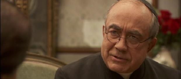 Il Segreto: Don Anselmo minaccia Francisca Il Segreto: Don Anselmo minaccia Francisca