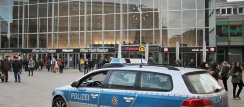La polizia tedesca in strada a Colonia