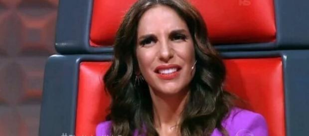 Cantora brincou com a confusão da mineira Cantora brincou com a confusão da mineira