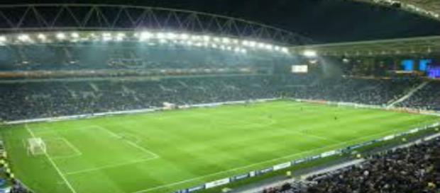 O jogo Porto - Marítimo, ao minuto. O jogo Porto - Marítimo, ao minuto.
