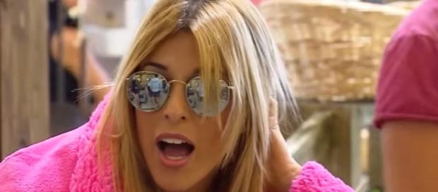 Oriana es agredida por Angélica en el reality Oriana es agredida por Angélica en el reality