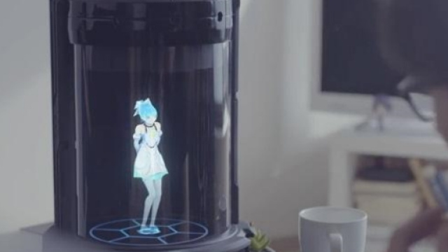 Gatebox, l'ologramma ideato da Azuma Hikari.