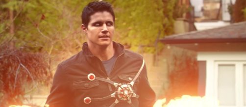 Robbie Amell torna in The Flash 2