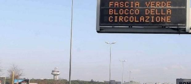 Blocco della auto a Roma il 31 gennaio Blocco della auto a Roma il 31 gennaio