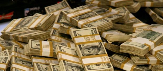 España debe una gran cantidad de dinero a Bruselas España debe una gran cantidad de dinero a Bruselas