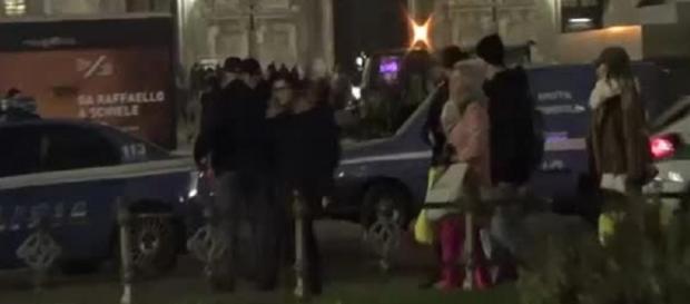 Un bărbat armat, la gara Termini Un bărbat armat, la gara Termini