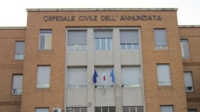 Calabria, bimbo muore in sala parto