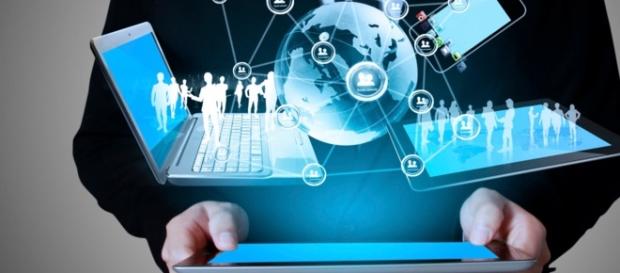 A person doing online markerting A person doing online markerting