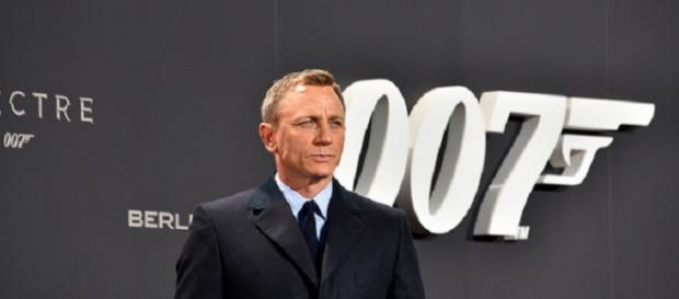 James Bond-themed auction for charity James Bond-themed auction for charity