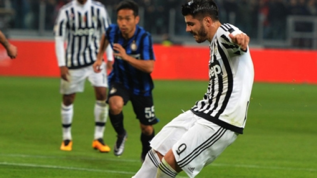 Morata calcia il rigore dell'uno a zero