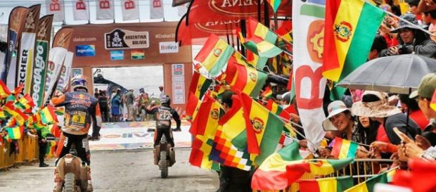la ciudad de Uyuni festejó el paso del Dakar la ciudad de Uyuni festejó el paso del Dakar