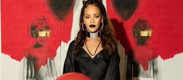 Rihanna lançou "ANTI" para download grátis Rihanna lançou "ANTI" para download grátis