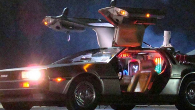L'iconica DeLorean di Ritorno al Futuro