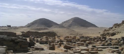 Le piramidi di Abusir e la sua necropoli.