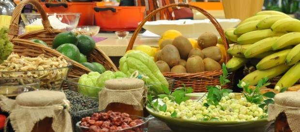 Boa alimentação resulta em corpo saudável. Boa alimentação resulta em corpo saudável.