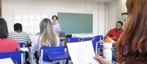Estudantes pagam propinas desde os anos 90 Estudantes pagam propinas desde os anos 90
