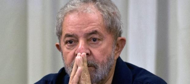Lula e esposa foram intimados a depor. Lula e esposa foram intimados a depor.