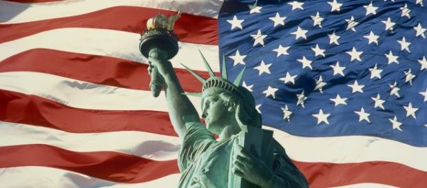 Muitos estudantes focam no inglês americano. Muitos estudantes focam no inglês americano.