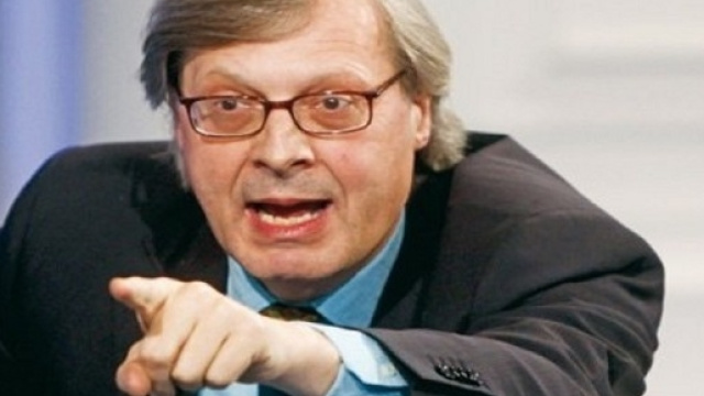 Vittorio Sgarbi, Renzi e le statue coperte