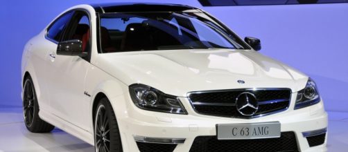 la nuova Mercedes C Coupé bianca