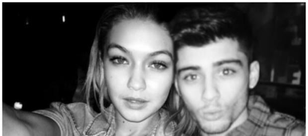 A 'selfie' de Gigi Hadid com Zayn Malik A 'selfie' de Gigi Hadid com Zayn Malik
