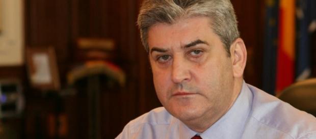 Generalul a împlinit „decât” 54 de ani! Generalul a împlinit „decât” 54 de ani!
