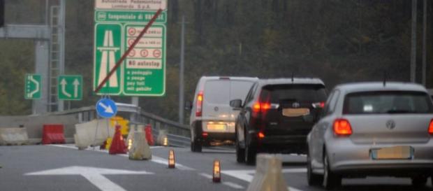 Pedaggi Autostradali/Trasporti Pubblici: aumenti Pedaggi Autostradali/Trasporti Pubblici: aumenti