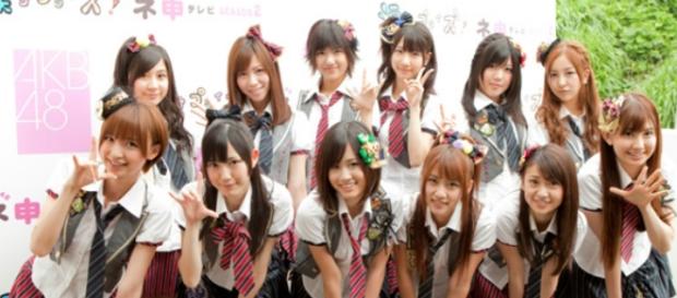 Single de estreia do AKB48 completa 10 anos. Single de estreia do AKB48 completa 10 anos.
