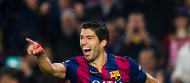 Suárez festejando un gol. Vía zimbio.com Suárez festejando un gol. Vía zimbio.com
