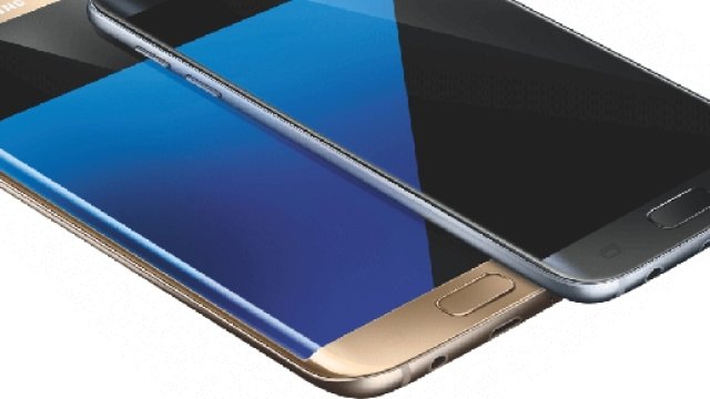 Samsung Galaxy S7 Edge e Flat immagini trapelate