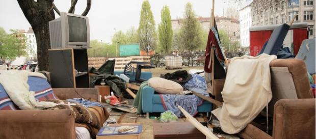 As sobras da Europa ainda servem aos refugiados. As sobras da Europa ainda servem aos refugiados.