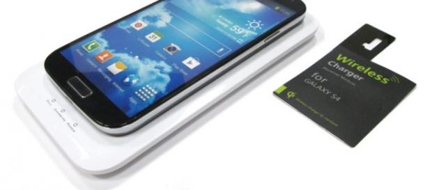 Carga inalámbrica en un teléfono Android Carga inalámbrica en un teléfono Android