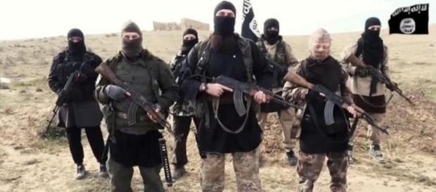 Isis nuovo attacco a sud di Damasco Isis nuovo attacco a sud di Damasco