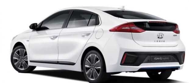 The 2017 Hyundai Ionig It's electric. The 2017 Hyundai Ionig It's electric.