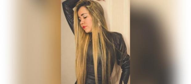 Loira aceita posar nua após causar ciúmes em Ivete Loira aceita posar nua após causar ciúmes em Ivete
