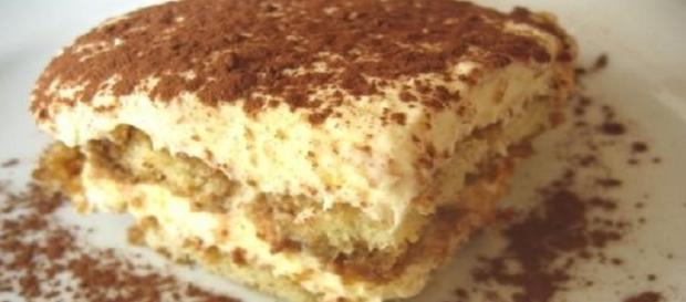 Tiramisù con avanzi di pandoro Tiramisù con avanzi di pandoro