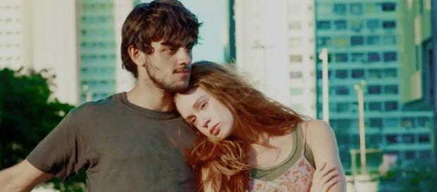 É o fim do namoro de Eliza e Jonatas? É o fim do namoro de Eliza e Jonatas?