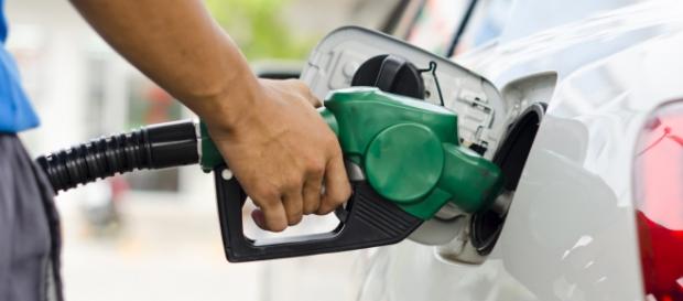 Gasolina tem preço novo em 2016 Gasolina tem preço novo em 2016