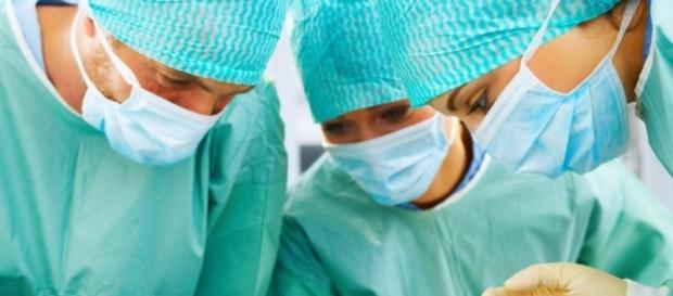 Medicina é o sonho de milhares de estudantes. Medicina é o sonho de milhares de estudantes.
