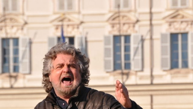 Beppe Grillo durante un comizio