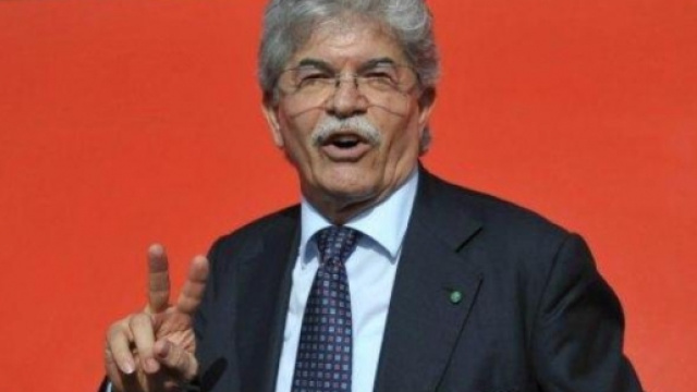 Razzi difende il leader della Corea del Nord.