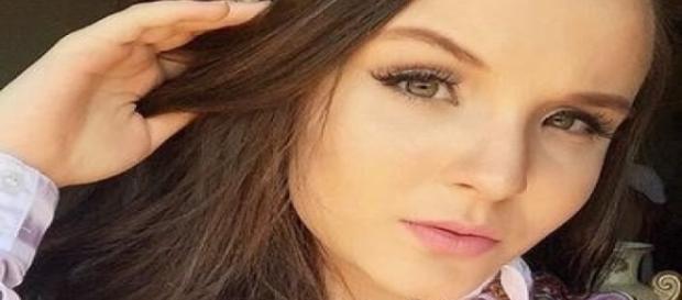 Larissa Manoela é vitima de nudes na internet Larissa Manoela é vitima de nudes na internet