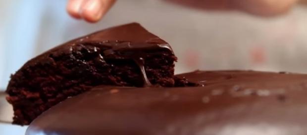 Ricetta: torta al cioccolato con avocado Ricetta: torta al cioccolato con avocado