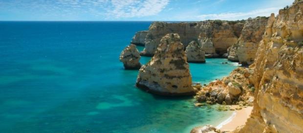 The wonderful Portuguese beaches (Wikipedia) The wonderful Portuguese beaches (Wikipedia)